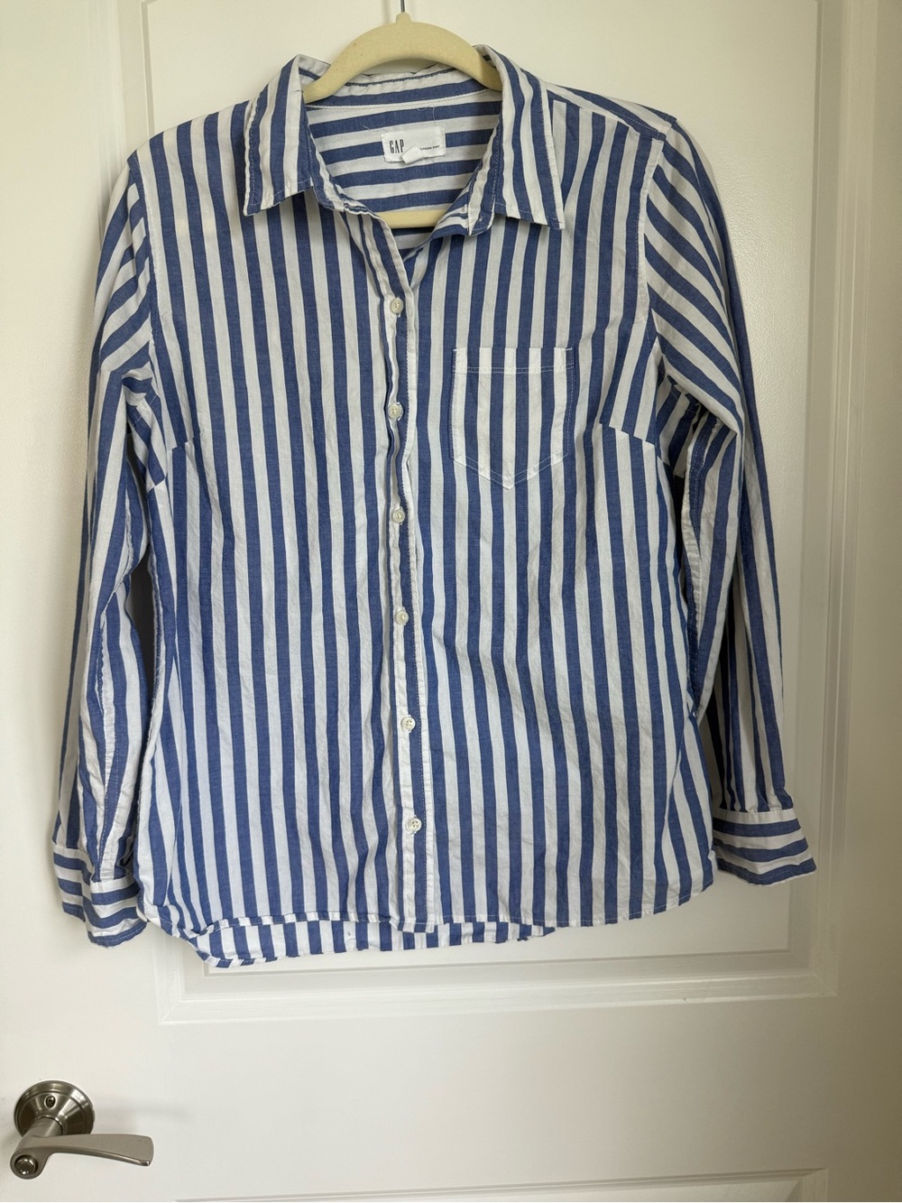 GAP Blue and White Striped Button-Up  boyfriend Shirt M